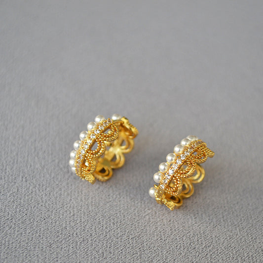 Estelle lace crown faux pearl ear clip
